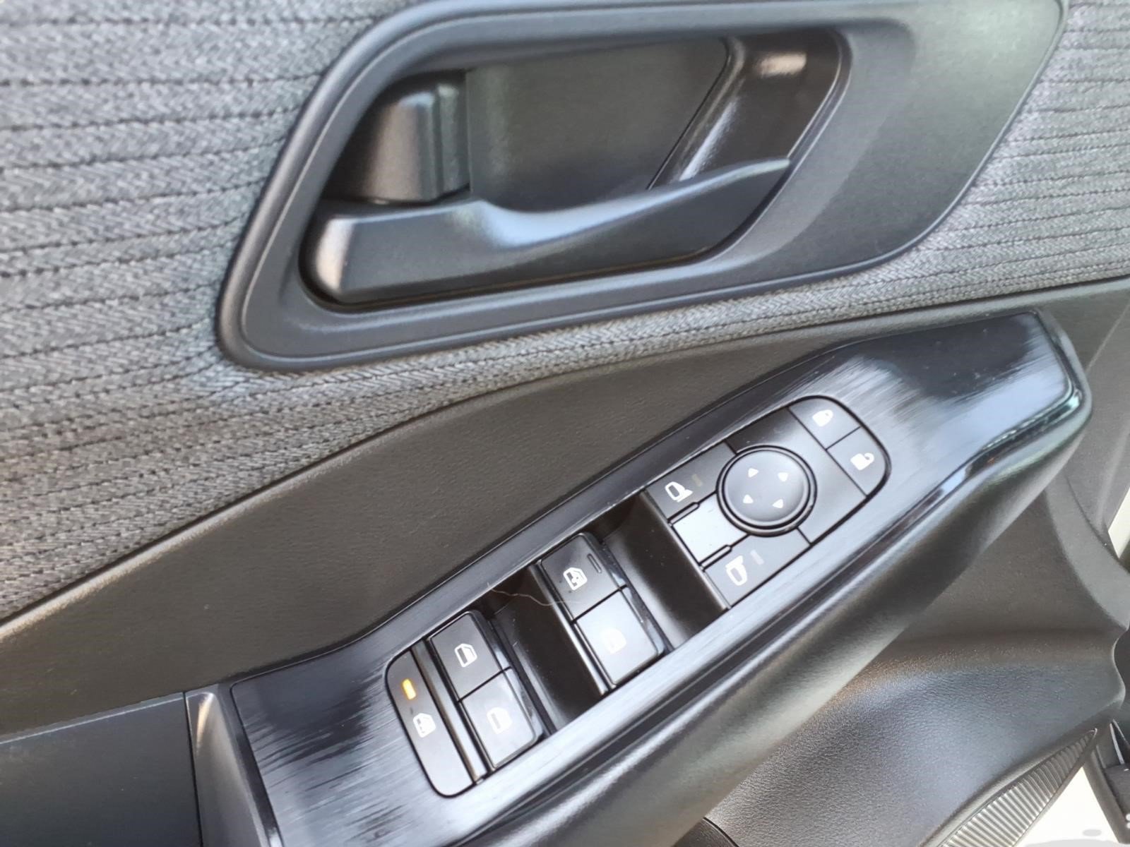 Used 2023 Nissan Rogue S AWD/4WD image 14