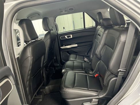 Used 2023 Ford Explorer XLT w/ Equipment Group 202A image 22