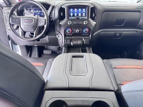 Certified 2022 GMC Sierra 2500 AT4 w/ AT4 Premium Plus Package AWD/4WD image 17
