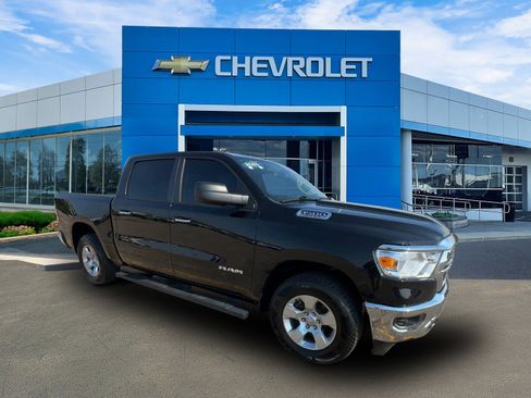 Used 2020 RAM 1500 Big Horn image 2