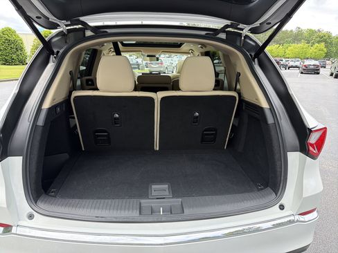 Used 2023 Acura MDX SH-AWD image 19