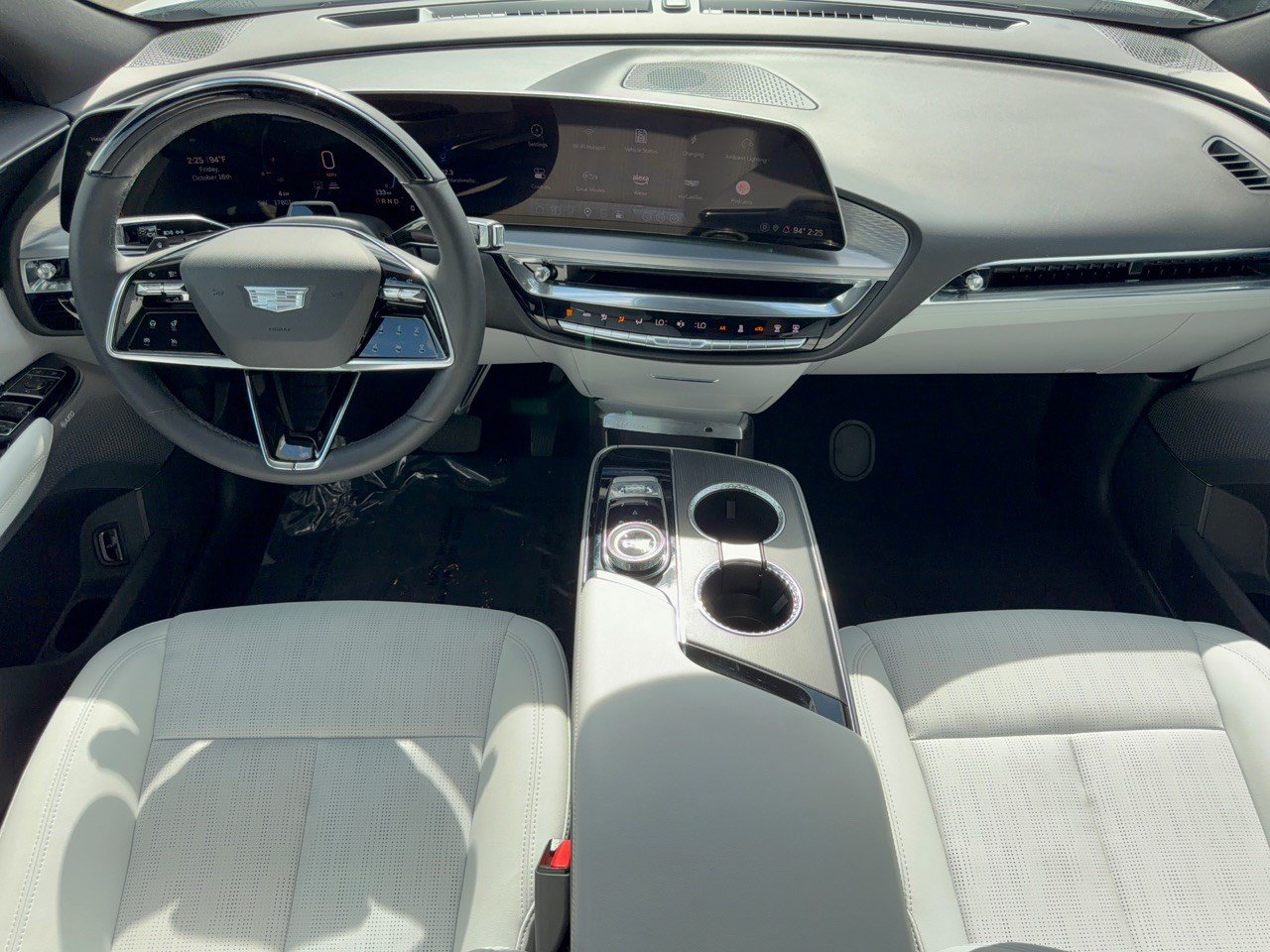 Used 2024 Cadillac Lyriq Luxury RWD image 17