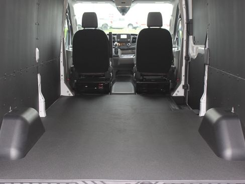 New 2025 Ford Transit 250 148 Medium Roof w/ Load Area Protection Package image 10