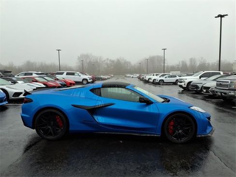 New 2026 Chevrolet Corvette Z06 w/ Stealth Interior Trim Package image 2