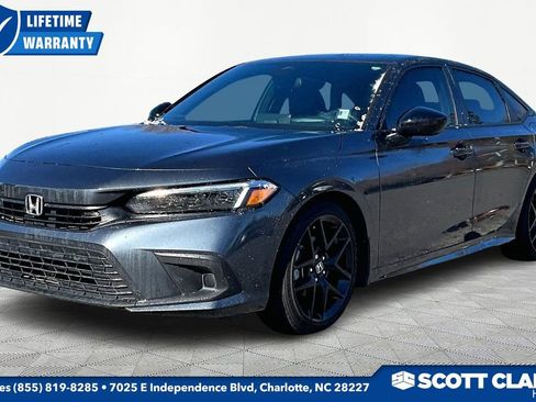 Used 2024 Honda Civic Sport image 3