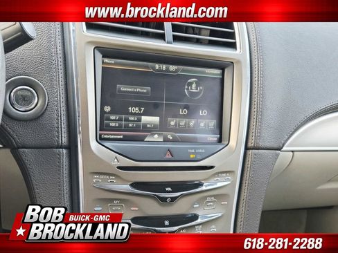 Used 2011 Lincoln MKX 2WD w/ 101A Rapid Spec Order Code image 24