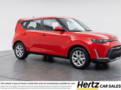 Used 2025 Kia Soul LX w/ LX Technology Package
