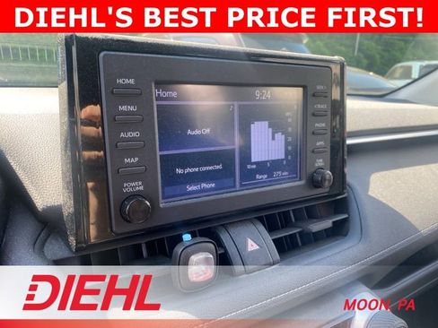 Used 2019 Toyota RAV4 LE AWD/4WD image 10