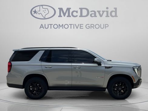 Used 2025 GMC Yukon AT4 w/ AT4 Premium Package AWD/4WD image 8