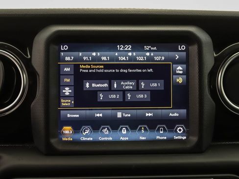 Used 2020 Jeep Wrangler Unlimited Sahara AWD/4WD image 17