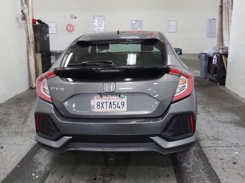 Used 2018 Honda Civic EX image 4