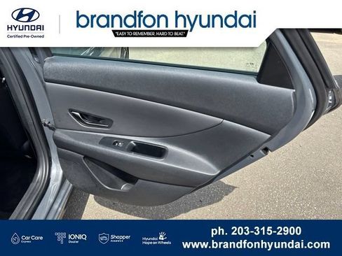 Used 2025 Hyundai Elantra Sport FWD image 9