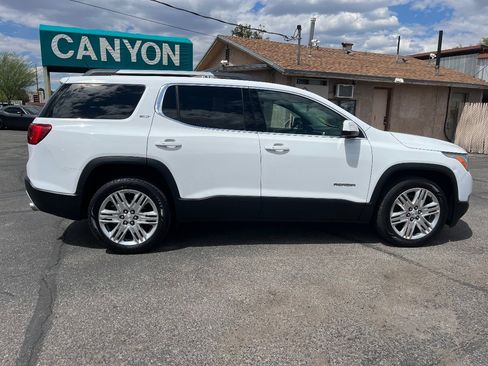 Used 2019 GMC Acadia SLT FWD image 3