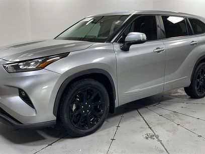 Certified 2023 Toyota Highlander LE
