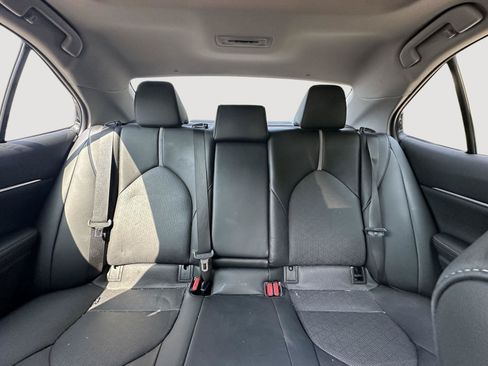 Used 2021 Toyota Camry XSE FWD image 13