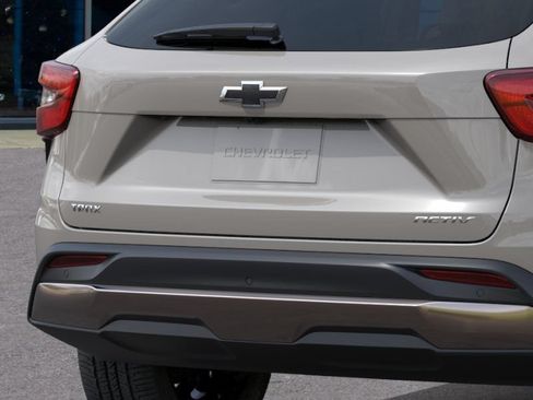 New 2026 Chevrolet Trax ACTIV w/ Driver Confidence Package FWD image 14