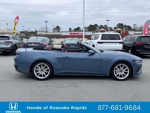 Used 2024 Ford Mustang GT Premium image 40