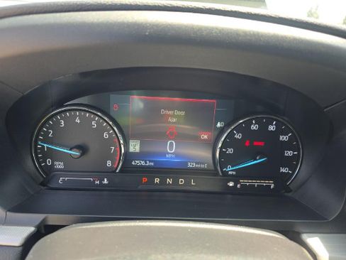 Used 2023 Ford Explorer XLT w/ Equipment Group 202A RWD image 12