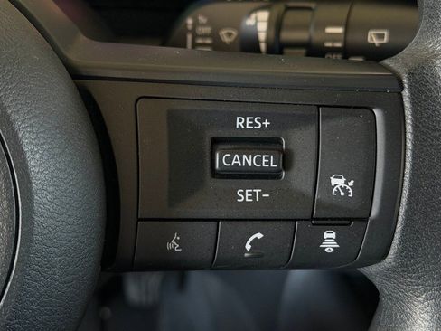 Used 2025 Nissan Kicks S image 16