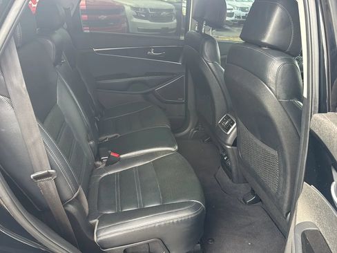 Used 2017 Kia Sorento SX FWD image 28