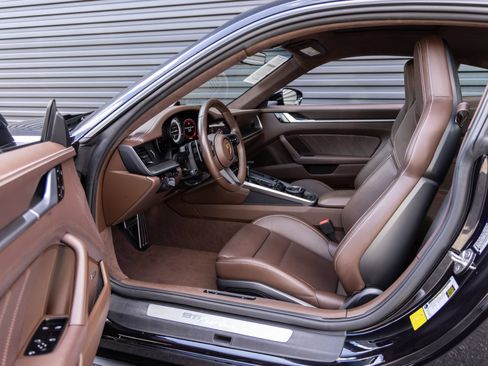 Certified 2021 Porsche 911 Turbo S AWD/4WD image 24