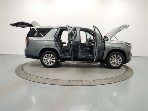 Used 2023 Chevrolet Tahoe Premier image 16