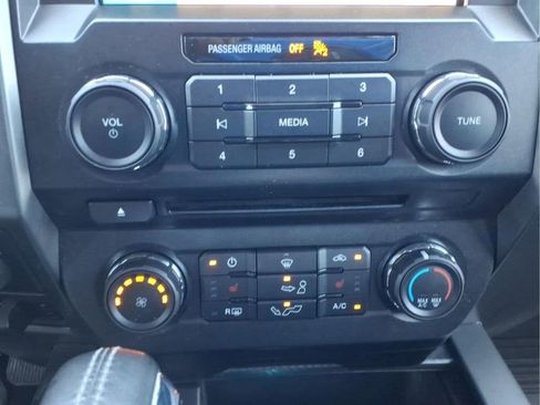 Used 2018 Ford F150 XLT w/ Equipment Group 302A Luxury AWD/4WD image 21