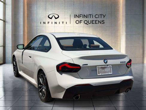 Used 2025 BMW 230i xDrive Coupe w/ Convenience Package AWD/4WD image 5