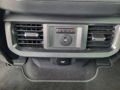 Used 2025 Ford F150 Platinum AWD/4WD image 16