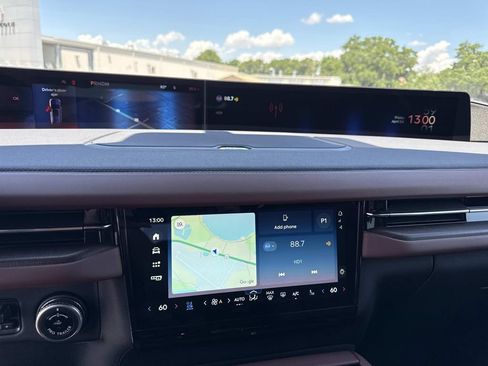 New 2026 Lincoln Navigator Reserve AWD/4WD image 25