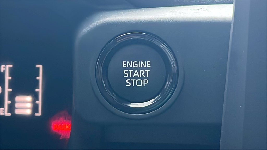 Certified 2025 Toyota Tacoma SR AWD/4WD image 21