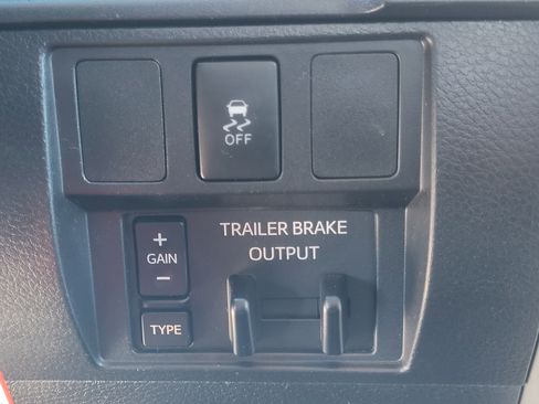 Used 2016 Toyota Tundra SR5 AWD/4WD image 19
