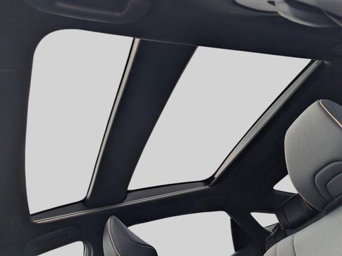 Used 2023 Toyota Crown Platinum image 20