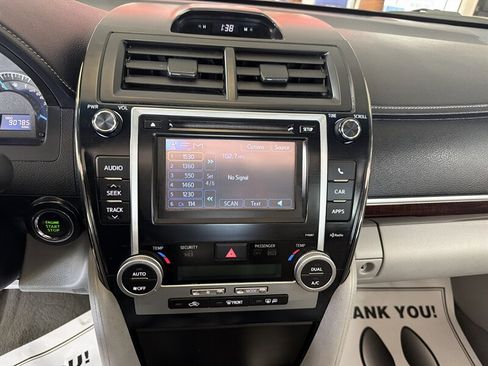 Used 2012 Toyota Camry XLE w/ Convenience Pkg FWD image 14