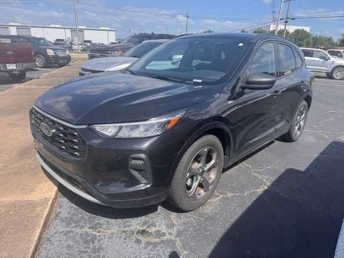 Certified 2024 Ford Escape ST-Line FWD image 3