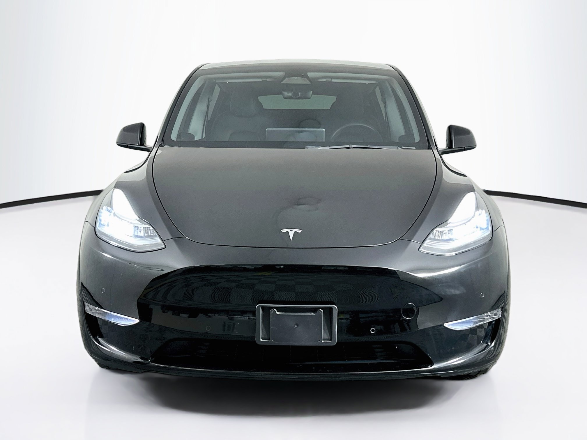 Used 2022 Tesla Model Y Long Range AWD/4WD image 2