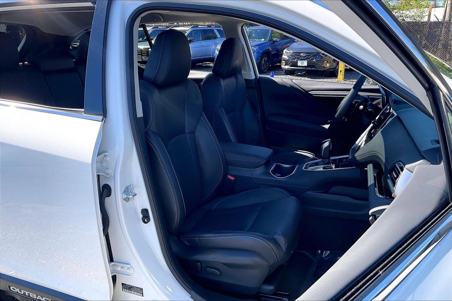 Certified 2025 Subaru Outback Touring AWD/4WD image 7