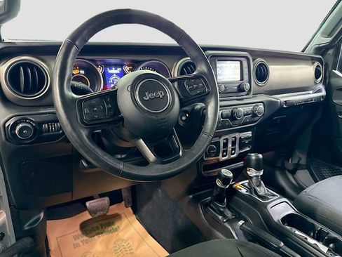 Used 2018 Jeep Wrangler Sport S image 22