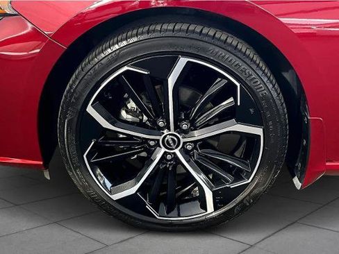 Certified 2023 Nissan Altima 2.5 SR image 11