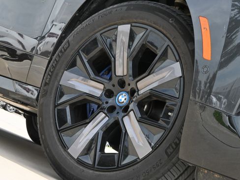 Certified 2024 BMW iX xDrive50 w/ Sport Package AWD/4WD image 11