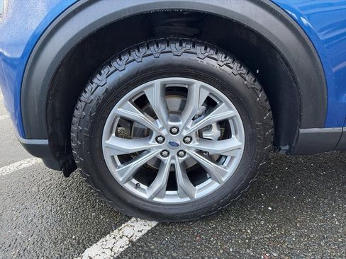 Used 2022 Ford Explorer Limited image 2