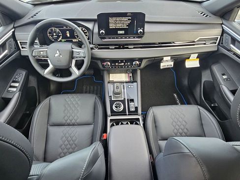 New 2025 Mitsubishi Outlander SEL Black Edition image 13