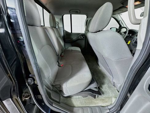 Used 2016 Nissan Frontier SV RWD image 31