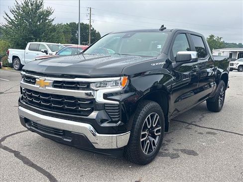 Certified 2025 Chevrolet Silverado 1500 LT RWD image 3