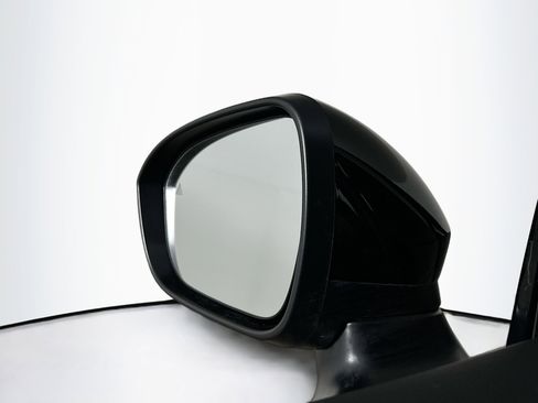 Used 2023 Nissan Ariya FWD image 16