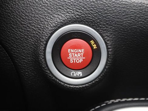 Used 2021 Dodge Challenger SRT Hellcat image 31