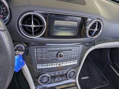 Used 2017 Mercedes-Benz SL 450 image 17