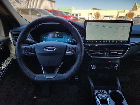 Used 2023 Ford Escape ST-Line Elite w/ Premium Technology Package image 6