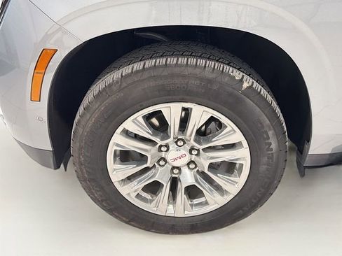 Used 2025 GMC Yukon XL Denali image 23