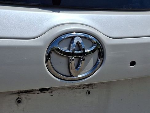 Used 2016 Toyota Highlander XLE AWD/4WD image 29